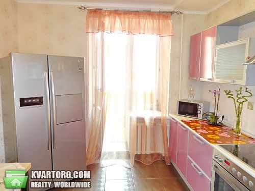 Rent out 1-room apartment. Харьков, площадь Восстания — photo 2