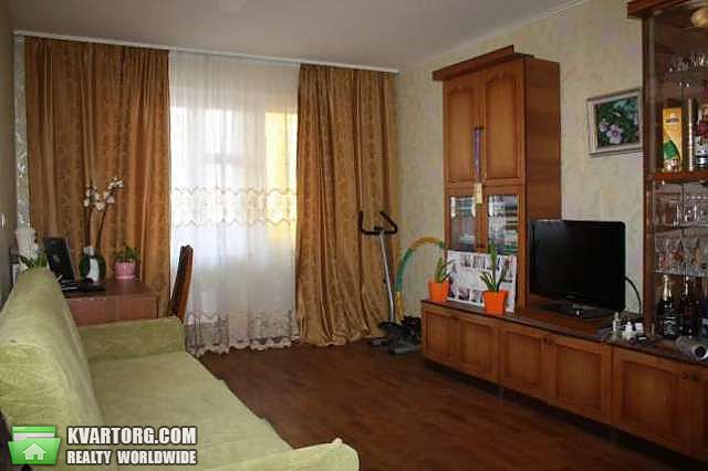 Sell 2-room apartment. Киев,  Крушельницкой — photo 1