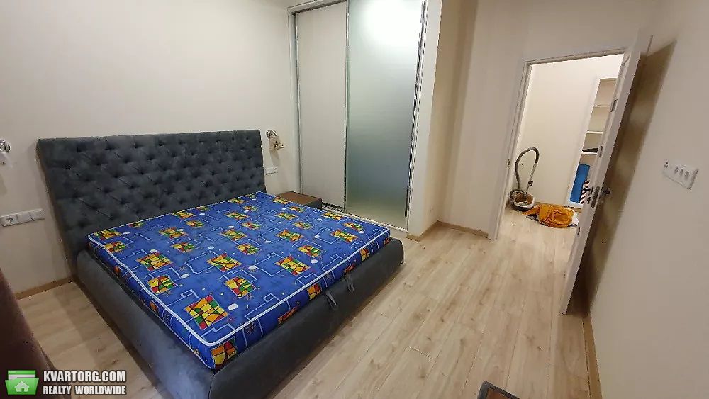 Sell 2-room apartment. Киев,  Верхний Вал — photo 4