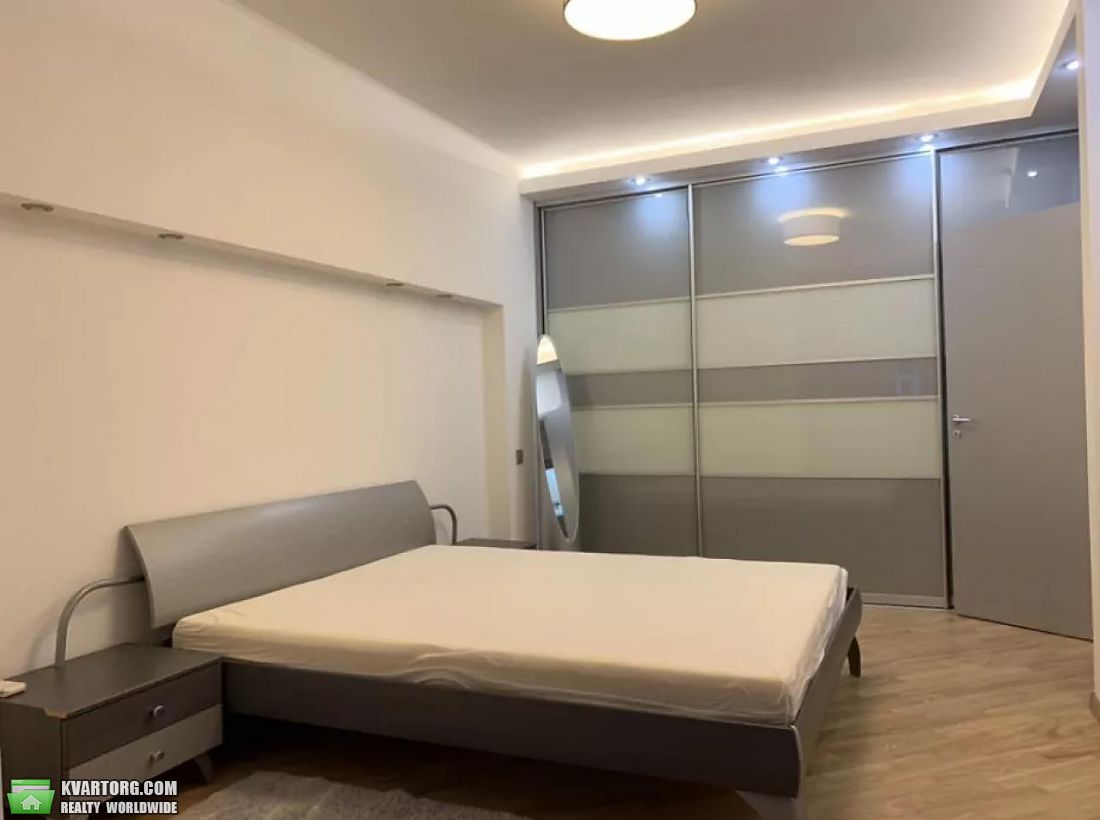 Rent out 3-room apartment. Киев,  Дмитриевская — photo 4