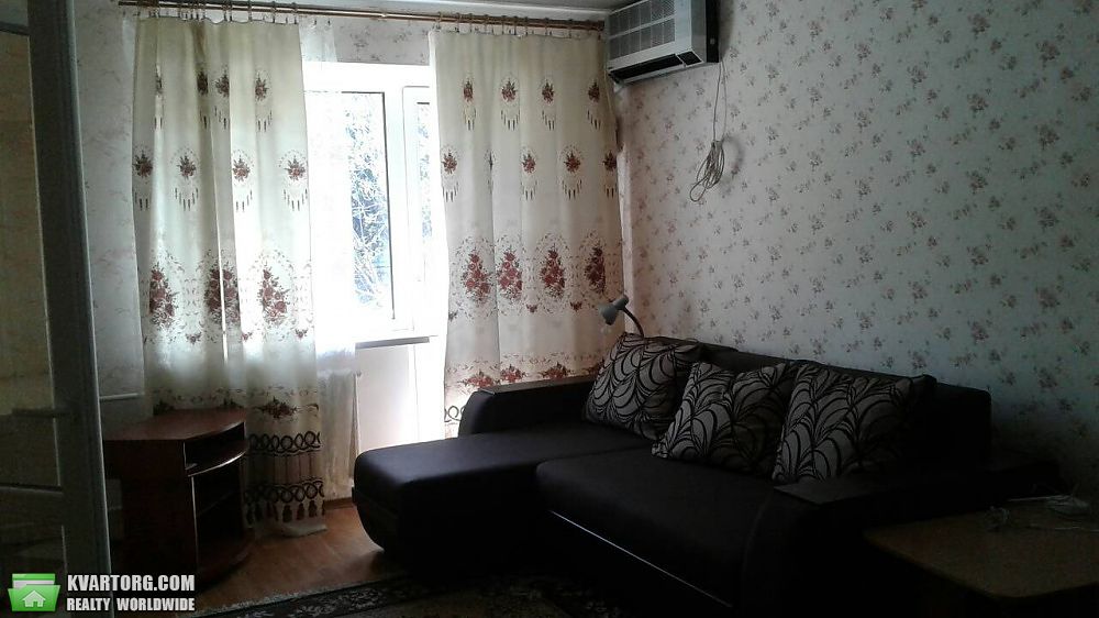 Rent out 1-room apartment. Днепропетровск,  Московская — photo 1