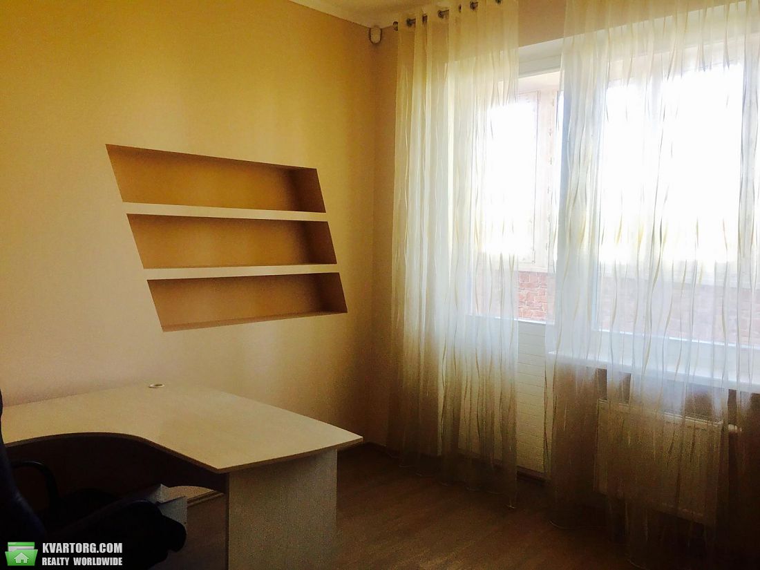 Rent out 3-room apartment. Киев,  Подвысоцкого — photo 2