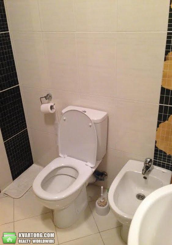 Rent out 2-room apartment. Киев,  Мельникова — photo 7