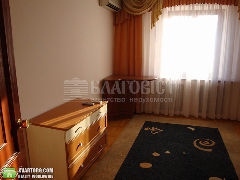 Rent out 3-room apartment. Киев,  Вишняковская — photo 2