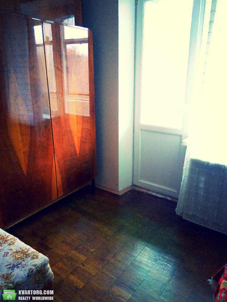Rent out 3-room apartment. Киев,  Васильковская — photo 3
