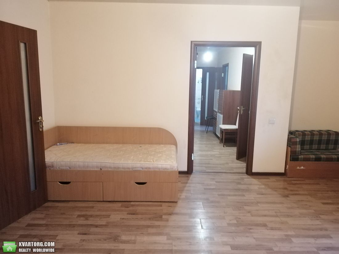 Rent out 2-room apartment. Ирпень,  Украинская — photo 3