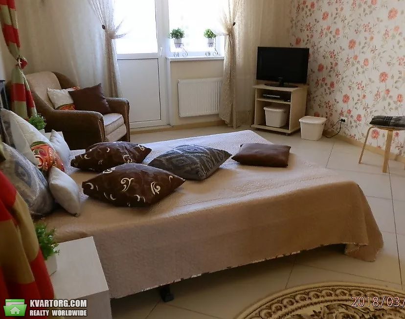 Rent out 1-room apartment. Киев, Ликоград — photo 3