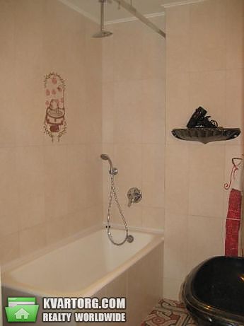 Rent out 1-room apartment. Киев,  Кадетский Гай — photo 10