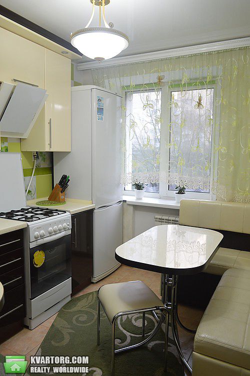 Sell 3-room apartment. Киев,  Стадионная — photo 2