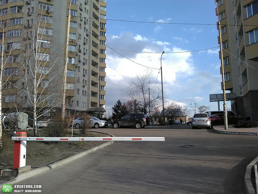 Sell 3-room apartment. Киев,  Мильчакова — photo 10