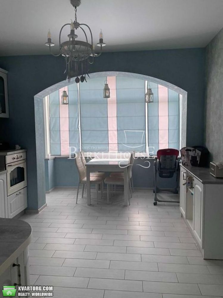 Rent out 3-room apartment. Киев,  Моторный пер — photo 2