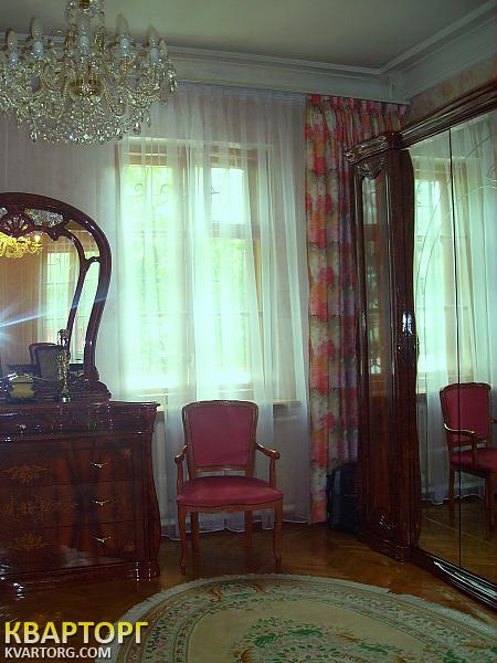 Sell house. Киев,  Залесная — photo 1