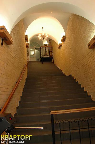 Rent out office. Киев, Рыбальская — photo 1