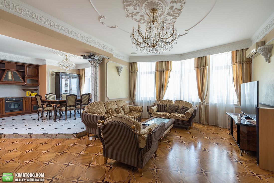 Rent out 4-room apartment. Киев, Леси Украинки бульв. — photo 3