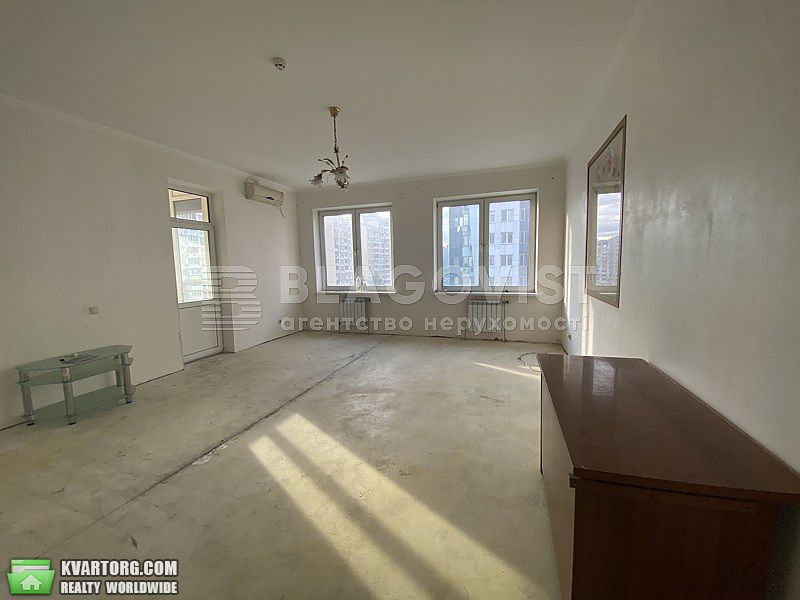 Sell 3-room apartment. Киев,  Срибнокильская — photo 1