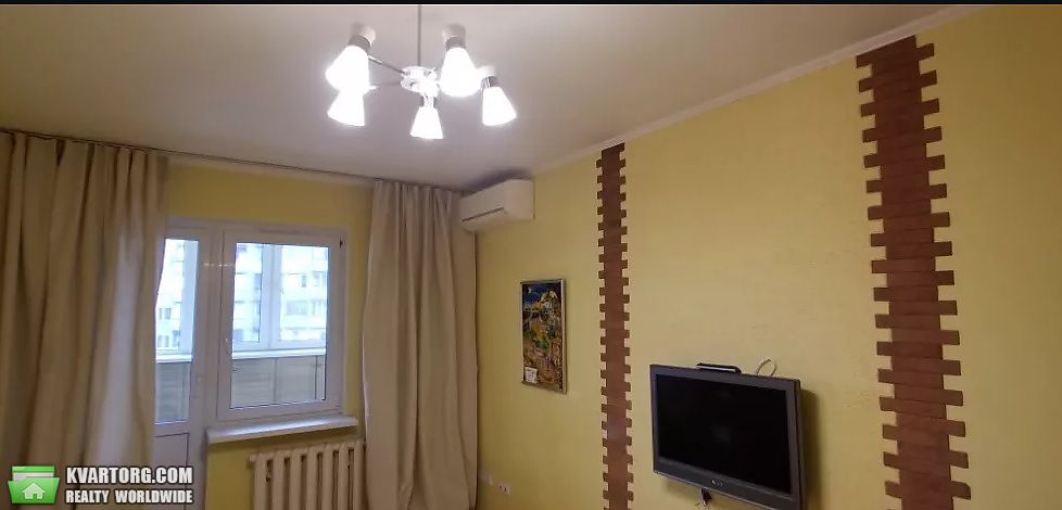 Rent out 3-room apartment. Киев, Порика 7 Б — photo 7