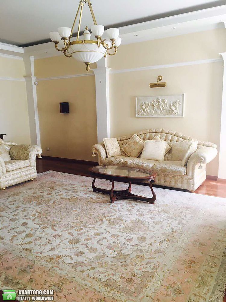 Rent out 4-room apartment. Киев,  Старонаводницкая — photo 1