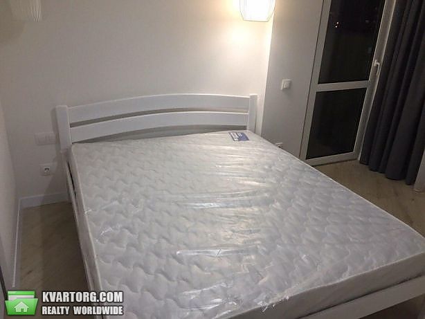 Rent out 2-room apartment. Киев,  Керченская — photo 4