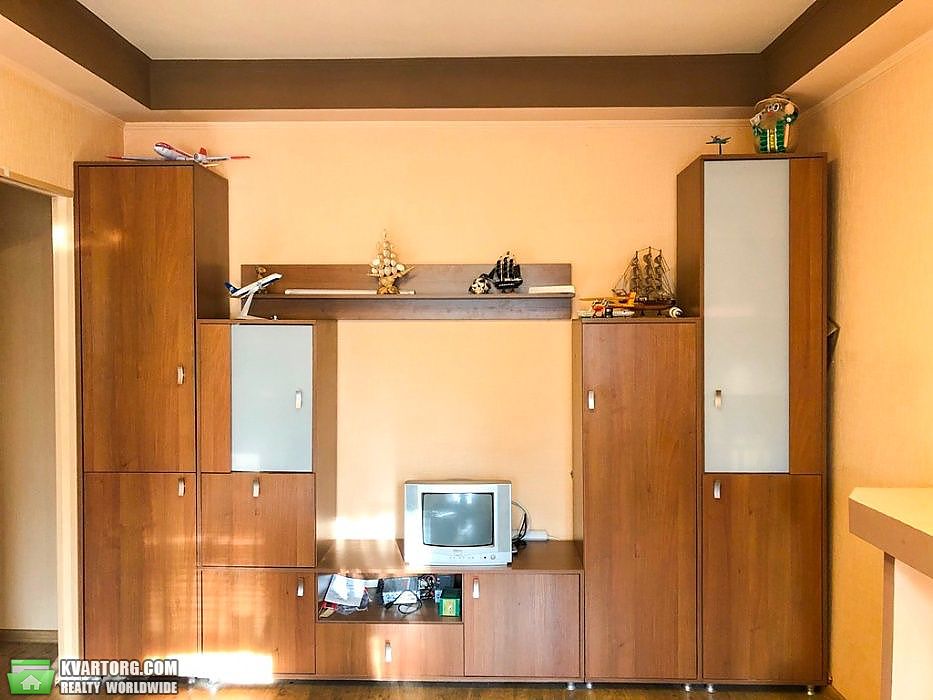 Sell 3-room apartment. Киев,  Курнатовского — photo 1