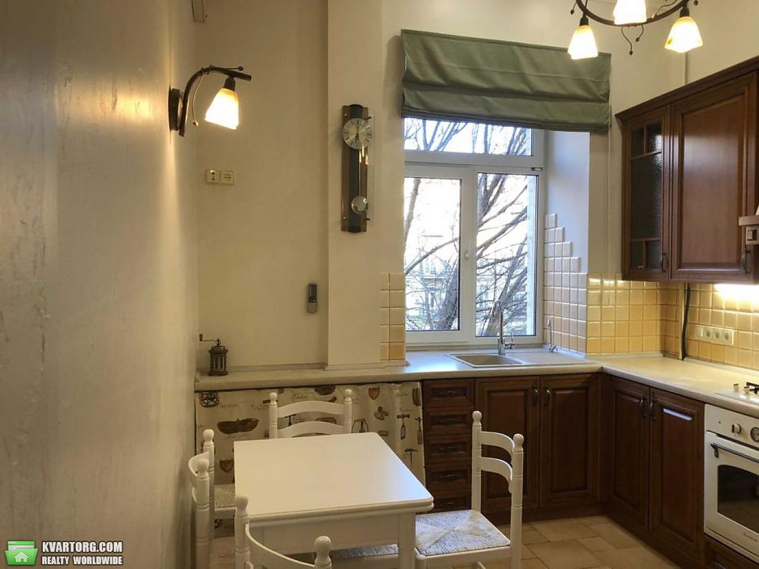 Rent out 3-room apartment. Киев,  Сечевых Стрельцов — photo 3