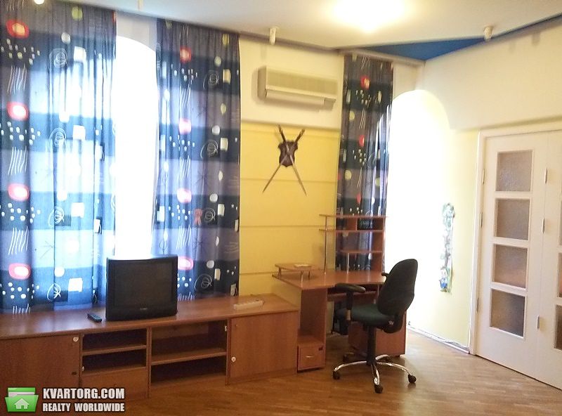 Rent out 2-room apartment. Днепропетровск, Карла Маркса — photo 1