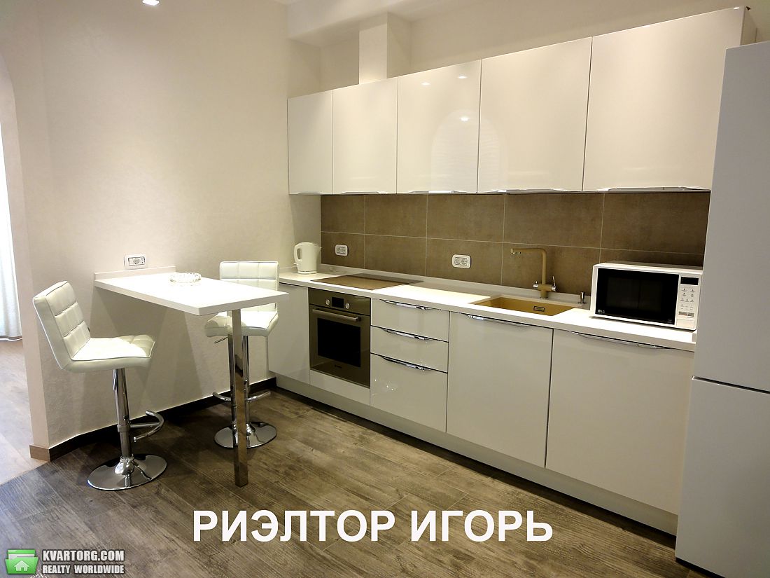 Rent out 1-room apartment. Одесса, Французский бульвар — photo 1
