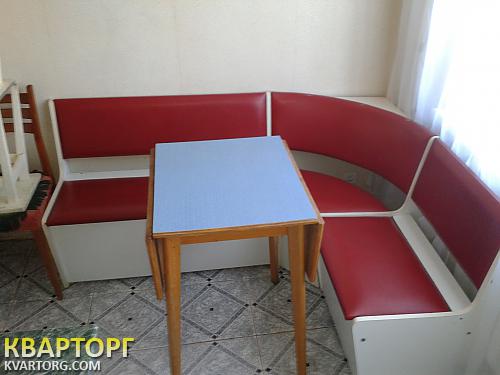 Rent out 2-room apartment. Киев,  Строителей — photo 2