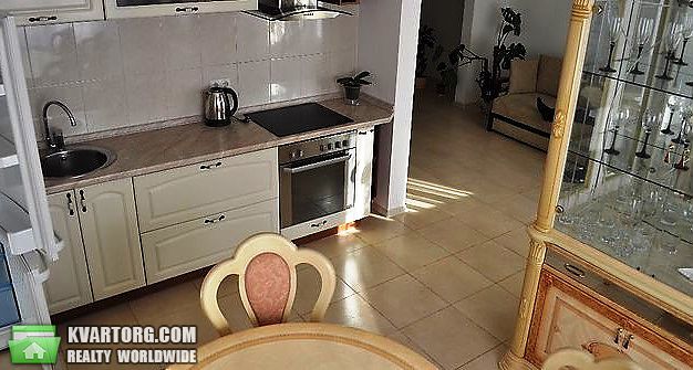 Sell 3-room apartment. Киев,  Машиностроительная — photo 1
