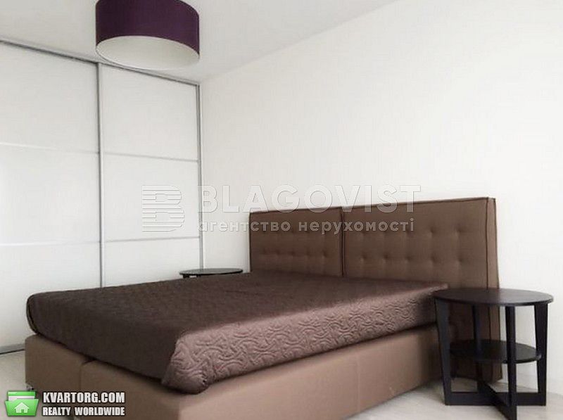 Rent out 2-room apartment. Киев,  Коломиевский пер — photo 1