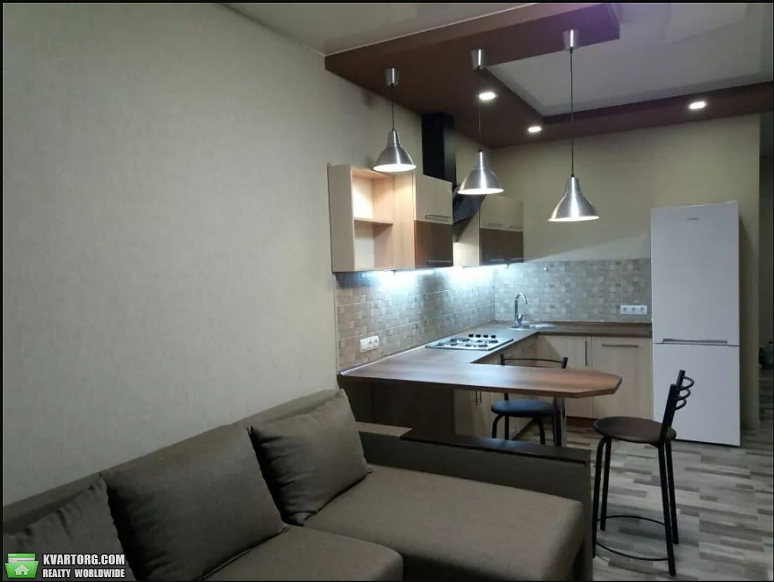 Rent out 1-room apartment. Киев,  Драгоманова — photo 1