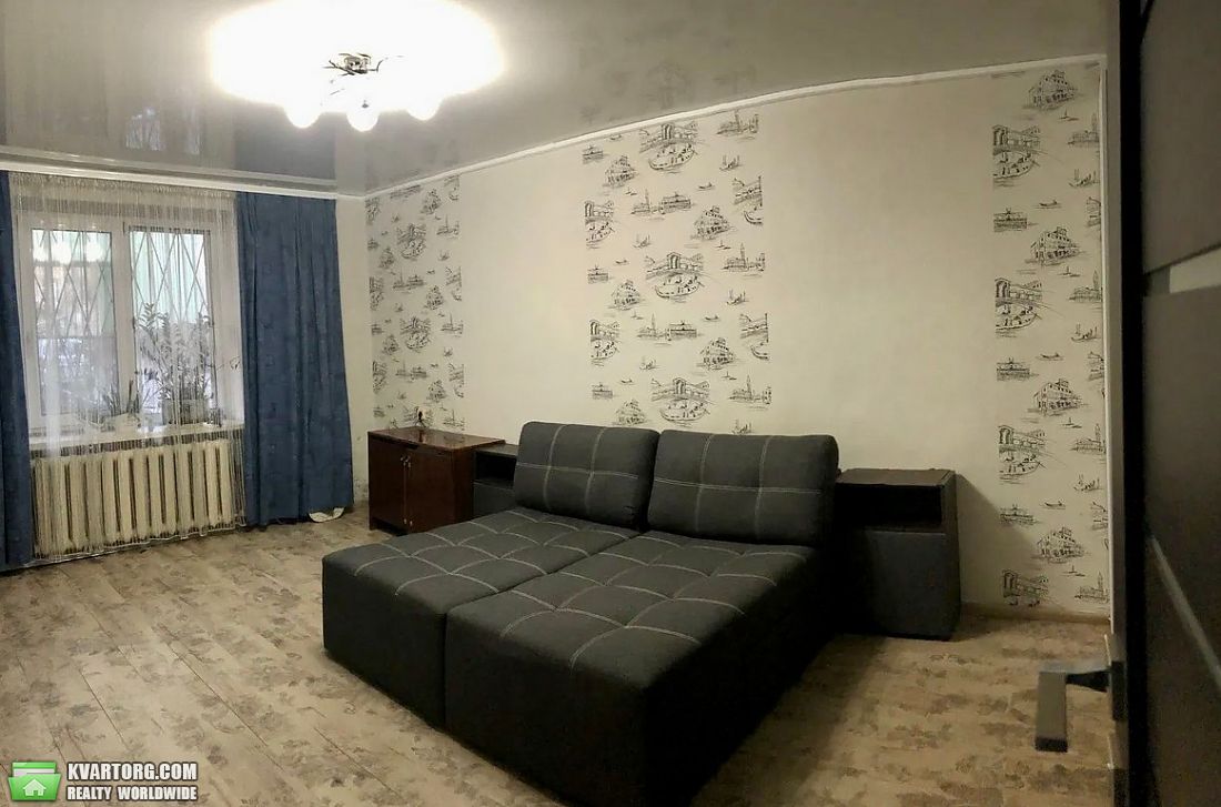 Rent out 1-room apartment. Киев,  Лабораторная — photo 1