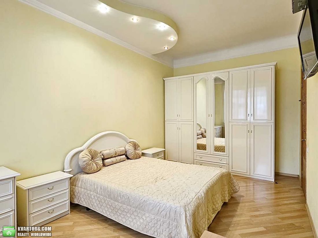 Rent out 2-room apartment. Киев, Велика васильківська — photo 1