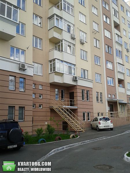Rent out 2-room apartment. Киев, Петропавловская — photo 1