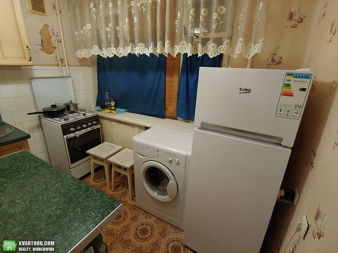 Rent out 1-room apartment. Киев,  Братиславская — photo 3