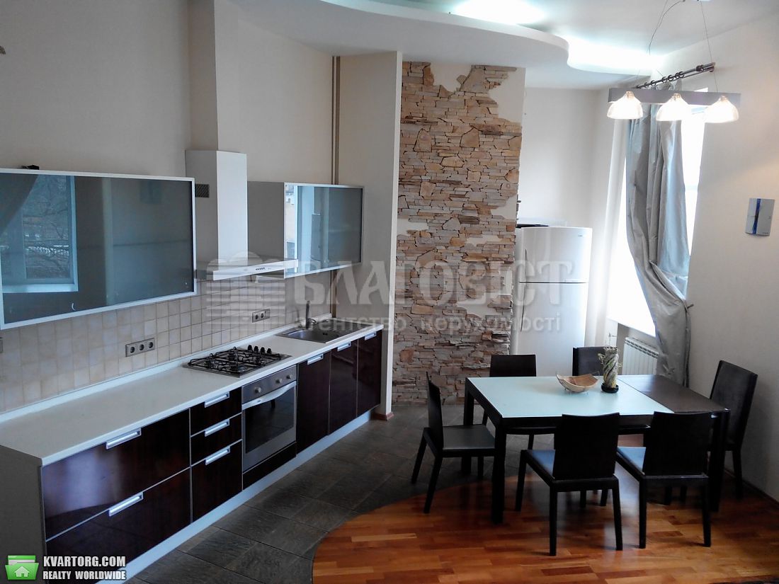 Rent out 4-room apartment. Киев,  Музейный пер — photo 1