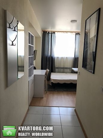 Rent out 1-room apartment. Киев,  Машиностроительная — photo 2