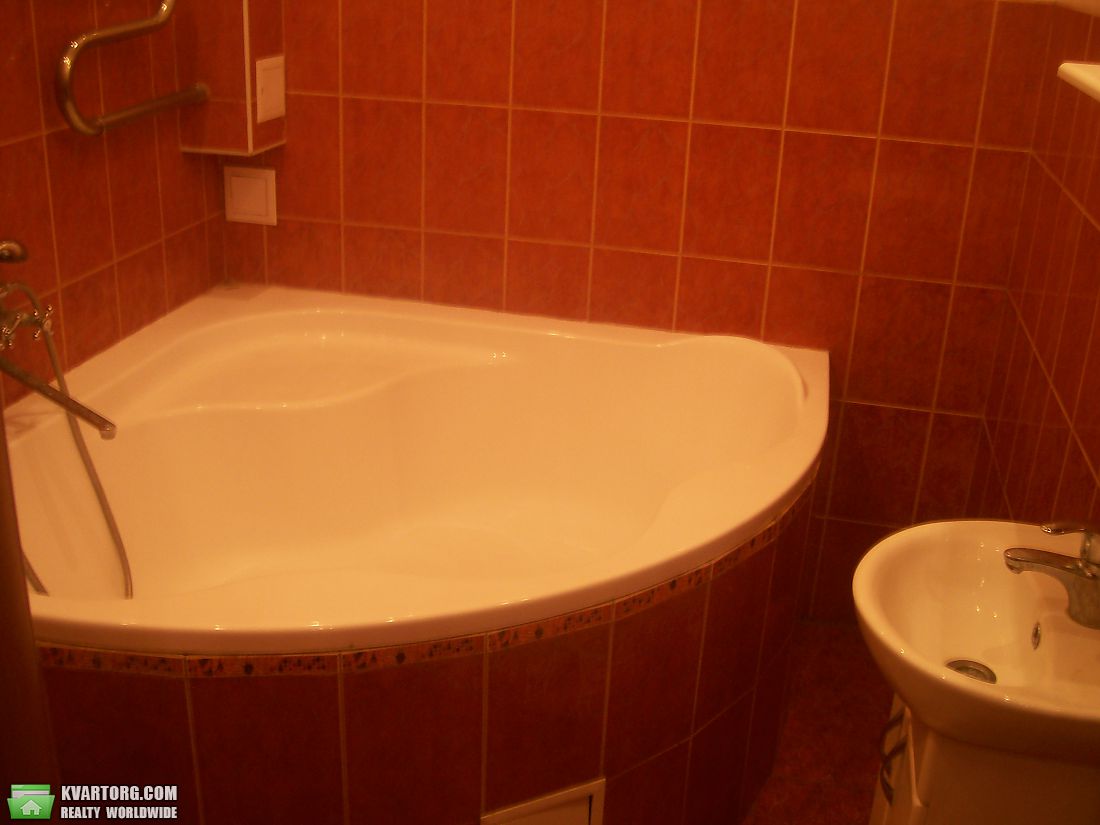 Sell 2-room apartment. Киев,  Богдана Хмельницкого — photo 4