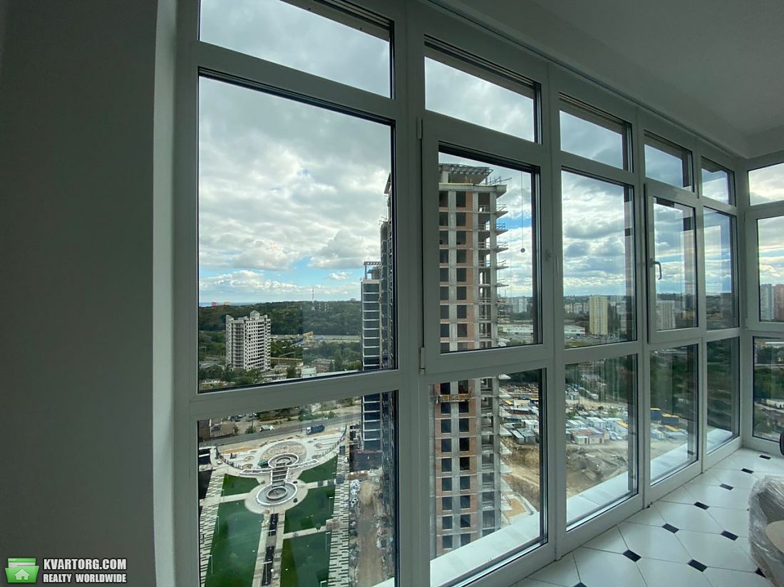 Sell 2-room apartment. Киев, Драгомирова ул. — photo 2