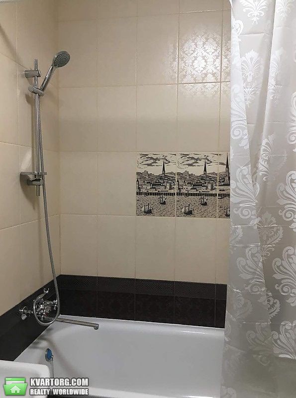 Rent out 2-room apartment. Киев, Глушкова проспект — photo 9