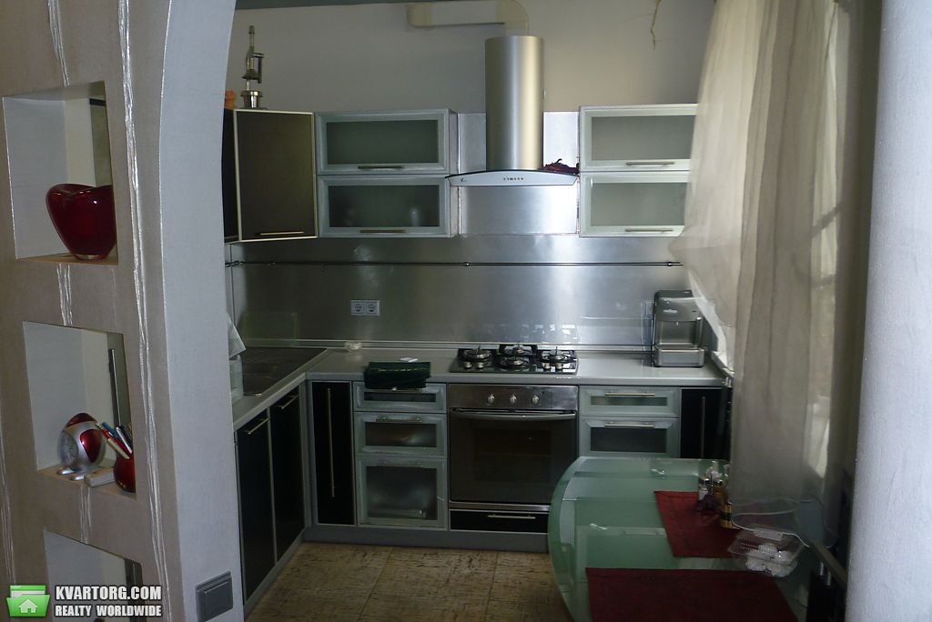 Rent out 3-room apartment. Киев,  Мечникова — photo 3