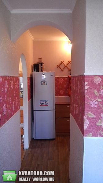 Sell 2-room apartment. Киев, Салютная — photo 1