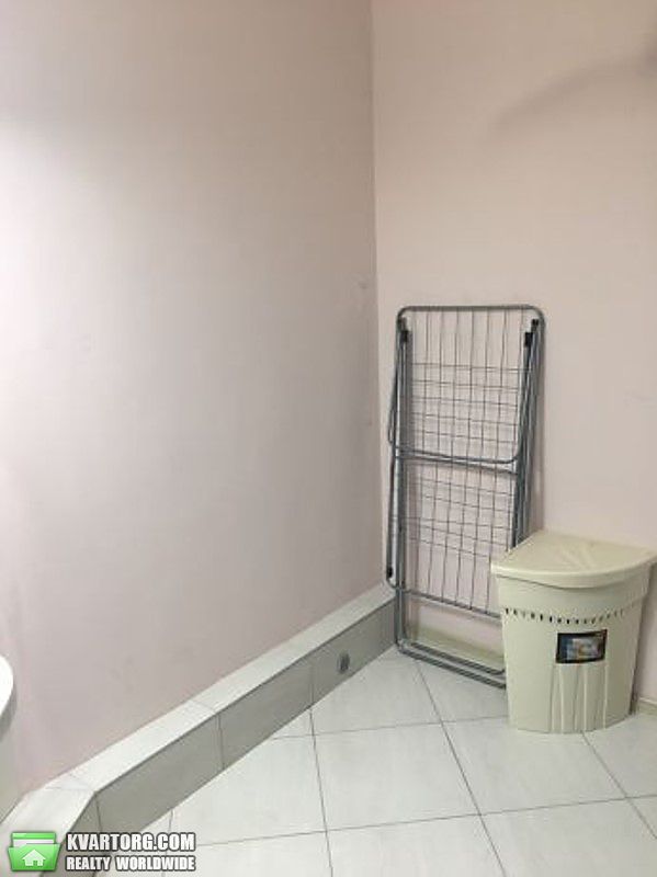 Sell 3-room apartment. Киев,  Милославская — photo 10