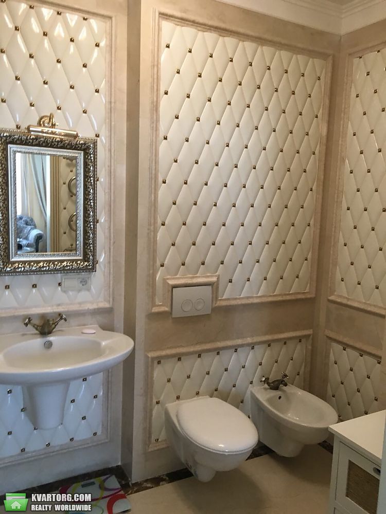 Rent out 3-room apartment. Киев,  Драгомирова — photo 4