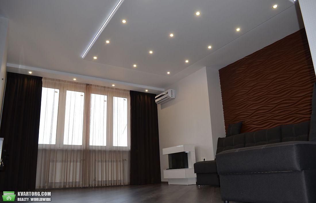 Rent out 2-room apartment. Киев,  Княжий Затон — photo 3