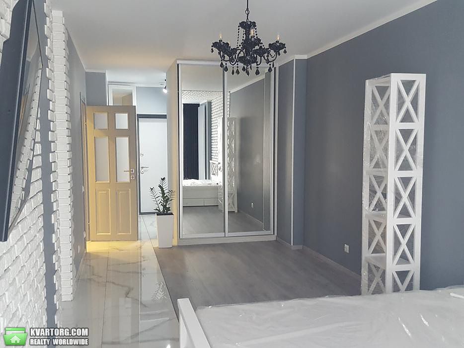 Rent out 1-room apartment. Киев,  Антоновича — photo 7
