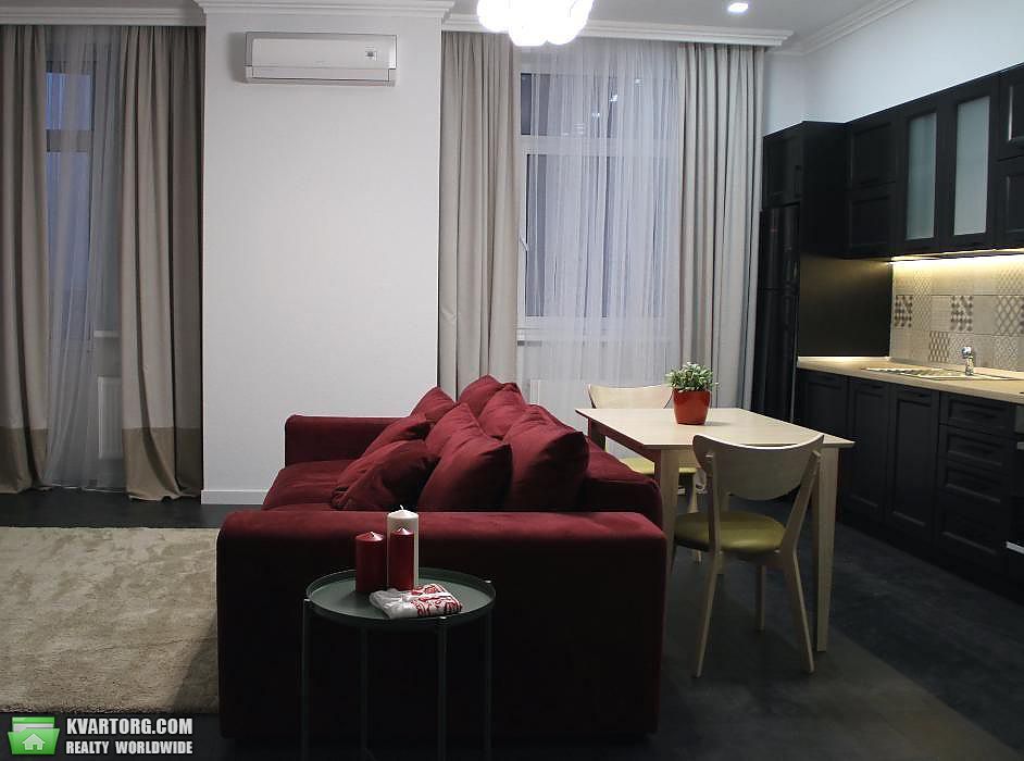 Rent out 2-room apartment. Киев,  Златоустовская — photo 1