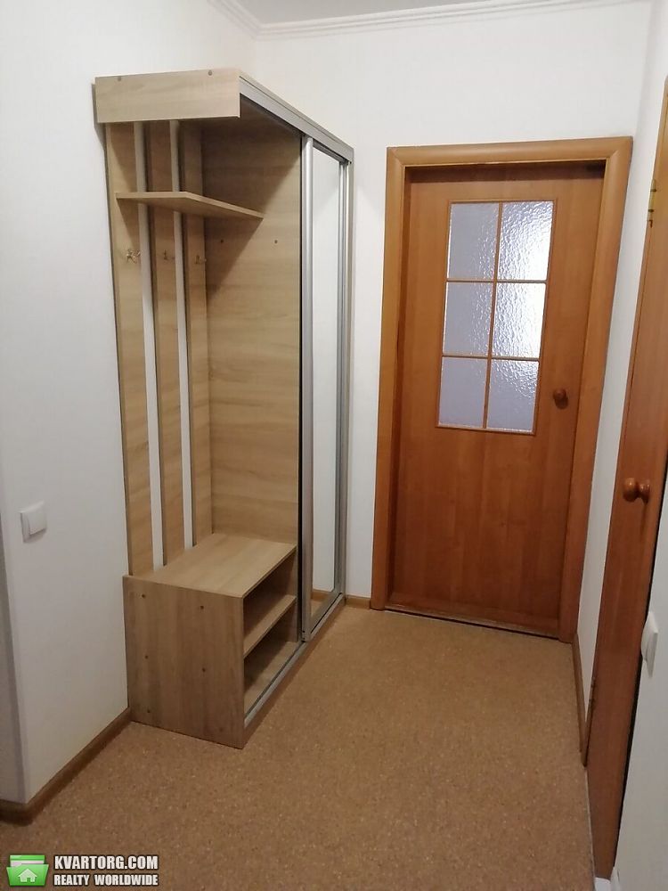 Rent out office. Киев, Урловская — photo 4