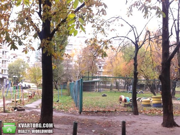 Sell 3-room apartment. Киев,  Автозаводская — photo 9