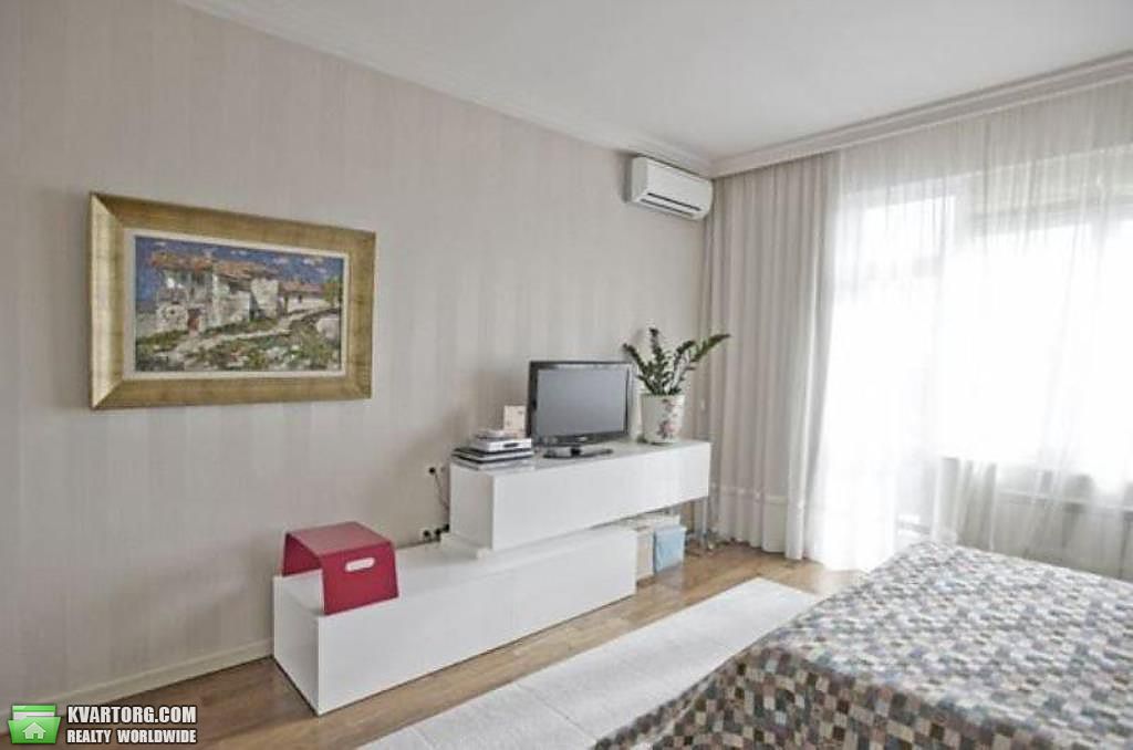 Rent out 2-room apartment. Киев,  Московская — photo 4