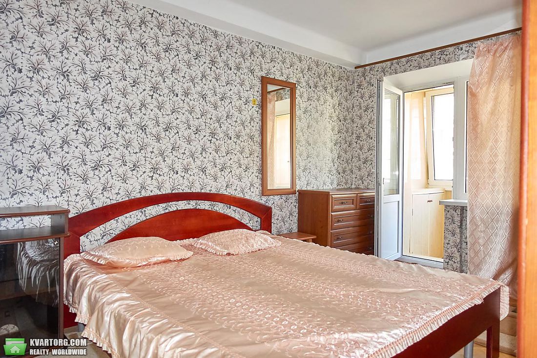 Rent out 2-room apartment. Киев,  Леси Украинки бул — photo 5